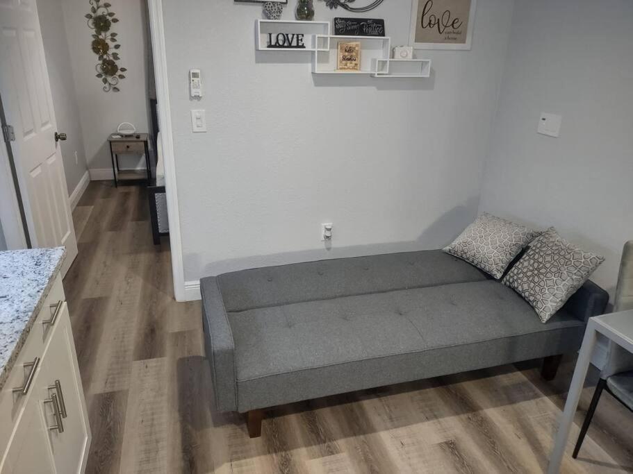 Torres Tiny Home Midtown Westtampa Rjs Exterior photo